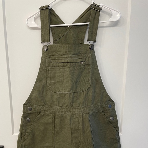 NWOT Patagonia Stand Up Short Overalls - Picture 2 of 5